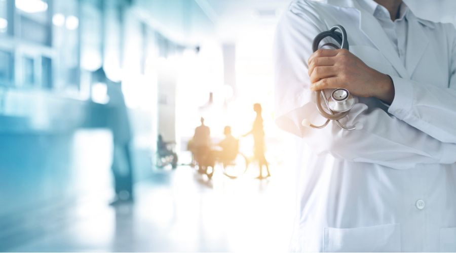Clicca per accedere all'articolo C.R.E.A. Sanità in collaborazione con FNOMCeO - questionario per i medici sulle criticità del "Sistema Salute"